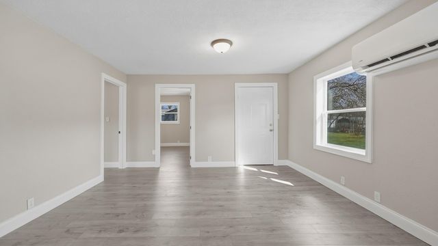 171 S Chestnut Street, Whitwell, TN 37397