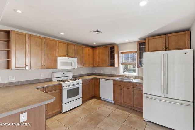 295 Kettle Creek Road, Toms River, NJ 08753