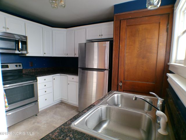 504 N Main Street, Walbridge, OH 43465