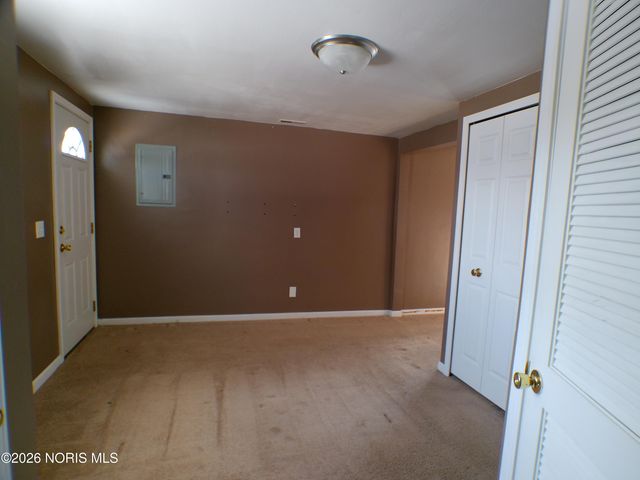 504 N Main Street, Walbridge, OH 43465