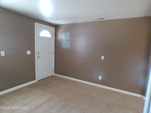 504 N Main Street, Walbridge, OH 43465