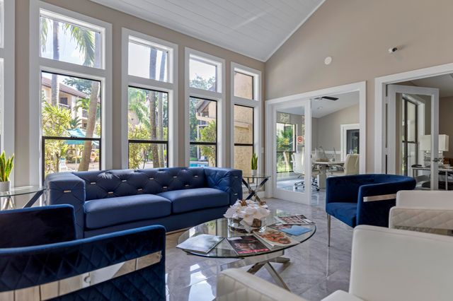 4221 W McNab Road, Pompano Beach, FL 33069