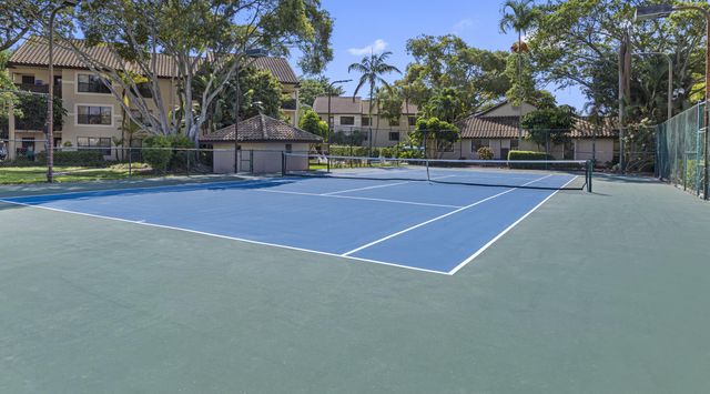 4221 W McNab Road, Pompano Beach, FL 33069