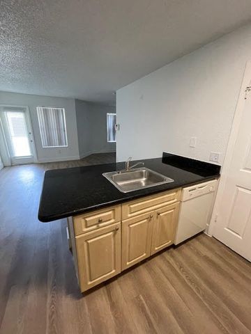 4221 W McNab Road, Pompano Beach, FL 33069