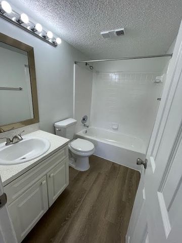 4221 W McNab Road, Pompano Beach, FL 33069