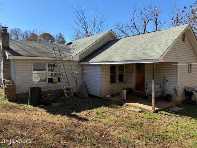 4041 Rocky Branch Rd, Walland, TN 37886