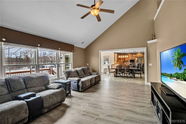 10 Tranquility Trail, Lancaster, NY 14086