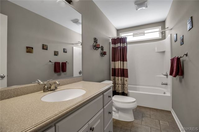 10 Tranquility Trail, Lancaster, NY 14086