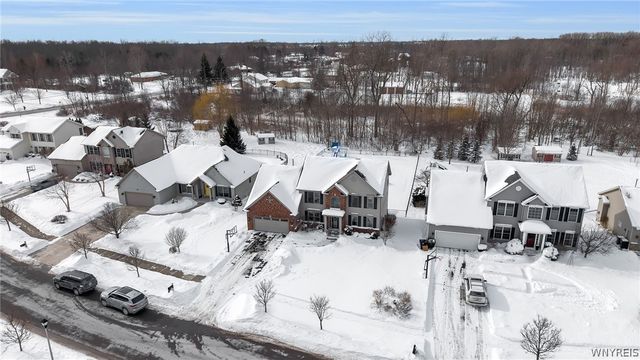 10 Tranquility Trail, Lancaster, NY 14086