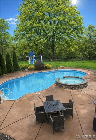 10 Tranquility Trail, Lancaster, NY 14086