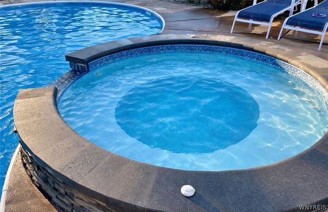 10 Tranquility Trail, Lancaster, NY 14086