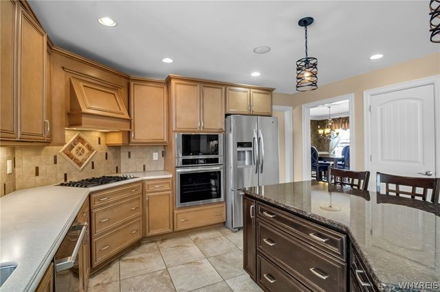 10 Tranquility Trail, Lancaster, NY 14086