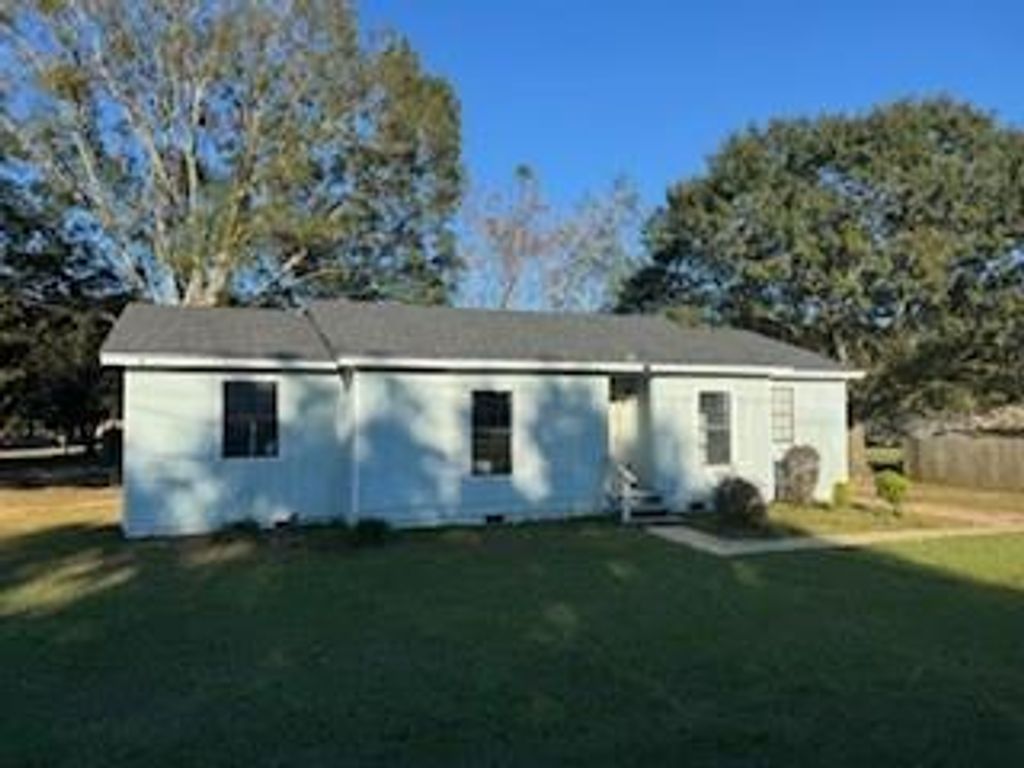 7390 Clover Drive, Irvington, AL 36544