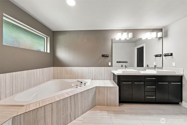 3725 200th Place SE, Bothell, WA 98012