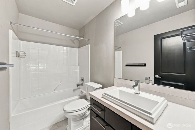 3725 200th Place SE, Bothell, WA 98012