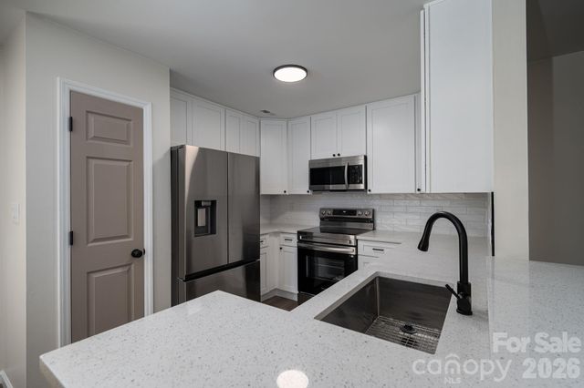 3119 Mintleaf Drive, Charlotte, NC 28269
