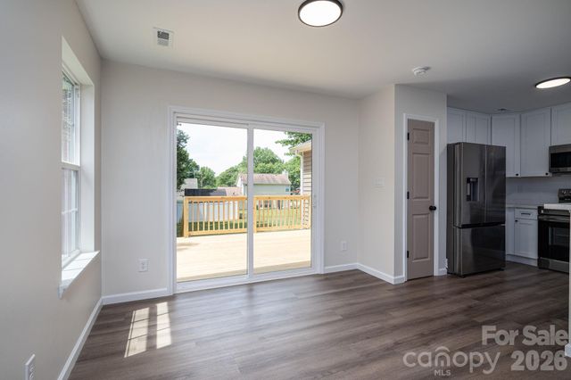 3119 Mintleaf Drive, Charlotte, NC 28269