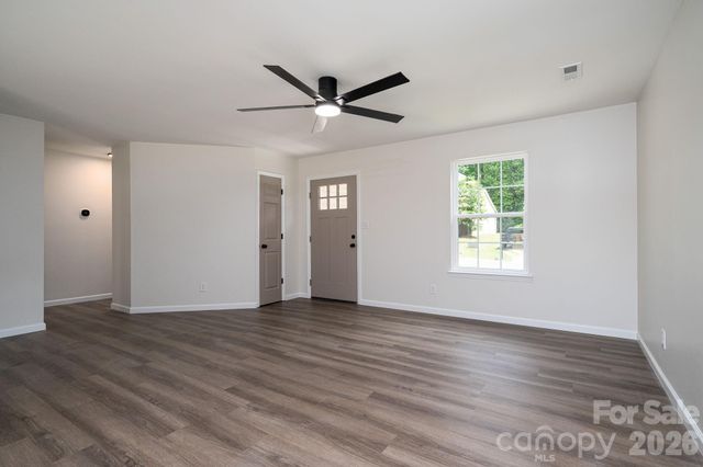 3119 Mintleaf Drive, Charlotte, NC 28269