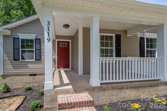 3119 Mintleaf Drive, Charlotte, NC 28269