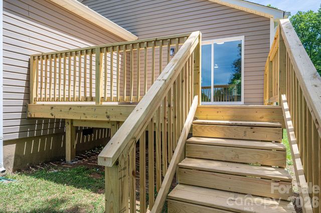 3119 Mintleaf Drive, Charlotte, NC 28269