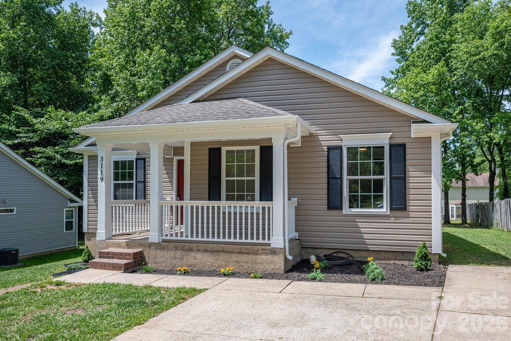3119 Mintleaf Drive, Charlotte, NC 28269