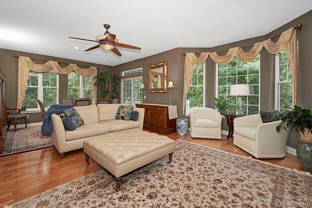 1 Wyldwood Drive, Tarrytown, NY 10591