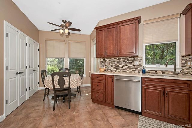 1 Wyldwood Drive, Tarrytown, NY 10591