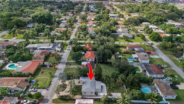 261 NW 144th St, Miami, FL 33168