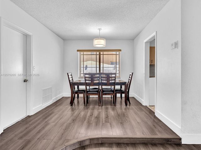 6520 SW 7th Court, North Lauderdale, FL 33068