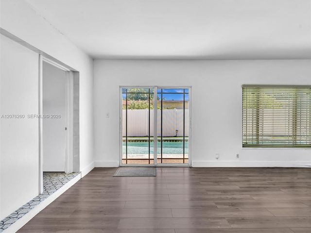 6520 SW 7th Court, North Lauderdale, FL 33068