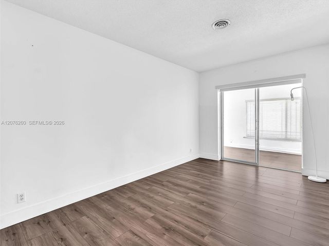 6520 SW 7th Court, North Lauderdale, FL 33068