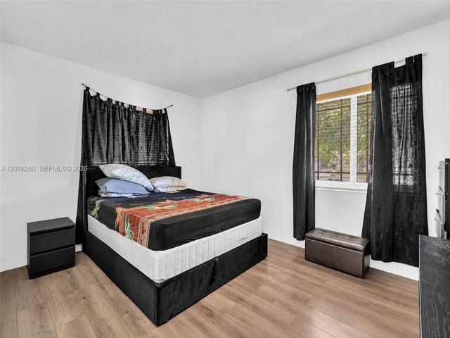6520 SW 7th Court, North Lauderdale, FL 33068
