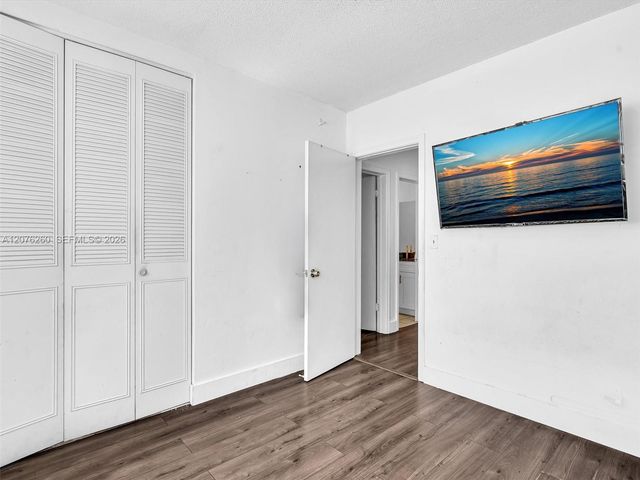 6520 SW 7th Court, North Lauderdale, FL 33068
