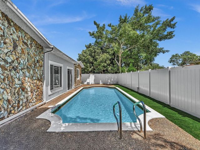 6520 SW 7th Court, North Lauderdale, FL 33068