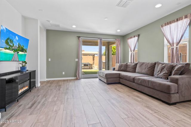 6919 S 13TH Place, Phoenix, AZ 85042