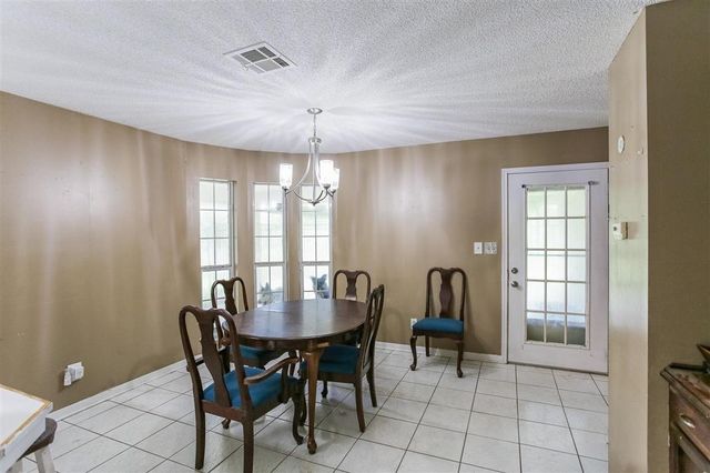 2922 Todd Jude Road, Lake Charles, LA 70607