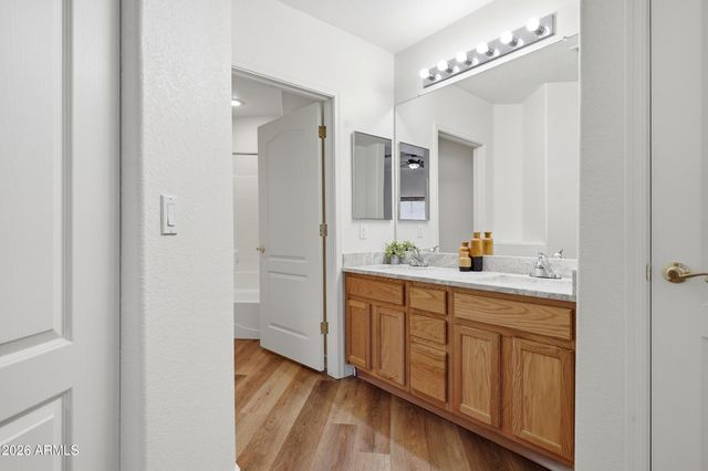 15694 N HIDDEN VALLEY Lane, Peoria, AZ 85382