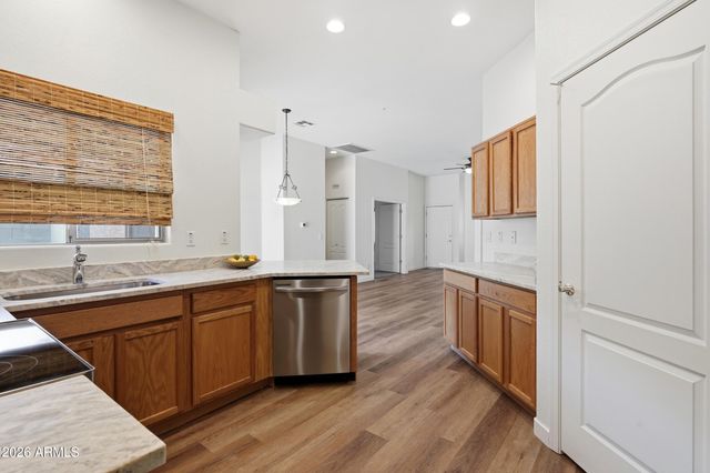 15694 N HIDDEN VALLEY Lane, Peoria, AZ 85382