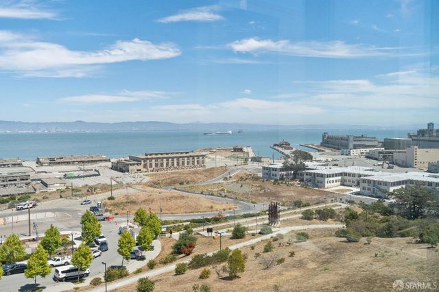 52 Innes Court 402, San Francisco, CA 94124