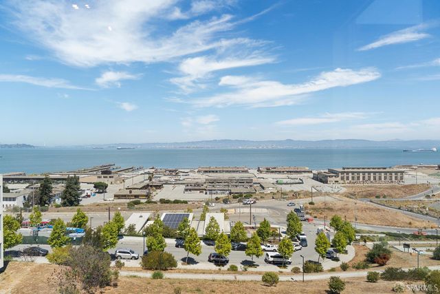 52 Innes Court 402, San Francisco, CA 94124