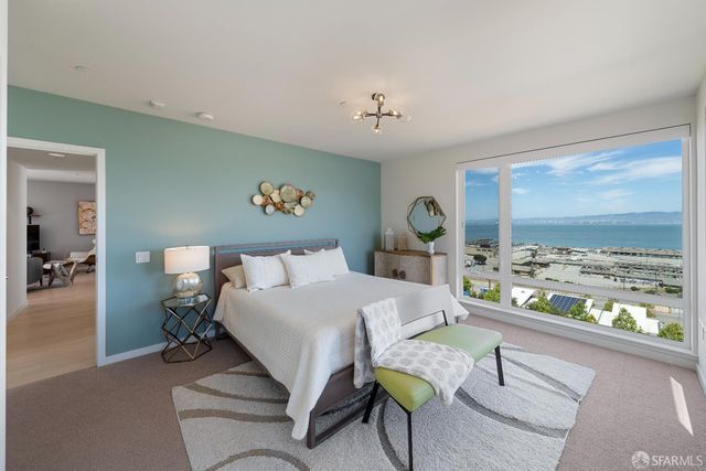 52 Innes Court 402, San Francisco, CA 94124