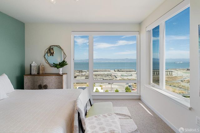 52 Innes Court 402, San Francisco, CA 94124