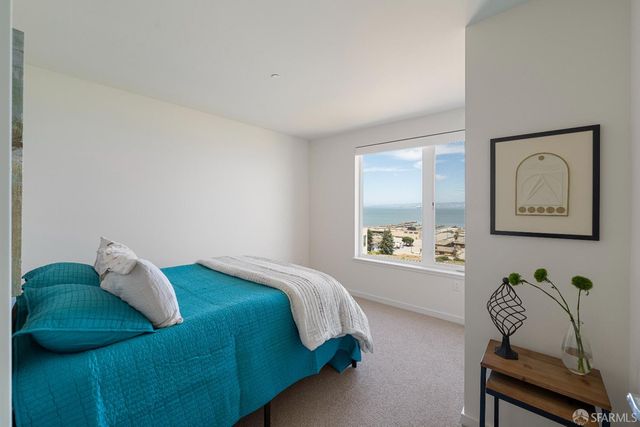 52 Innes Court 402, San Francisco, CA 94124