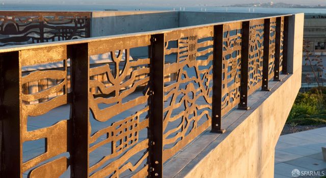 52 Innes Court 402, San Francisco, CA 94124