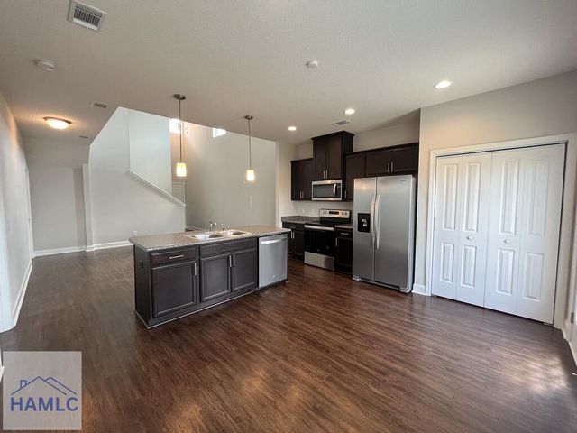 200 Gambrell Road, Hinesville, GA 31313