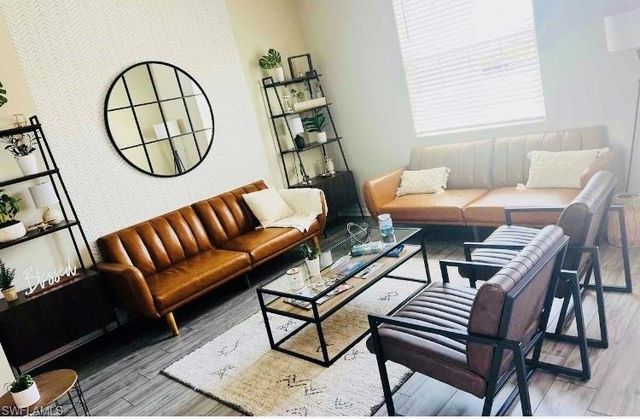 1715 Chiquita BLVD S, Cape Coral, FL 33991