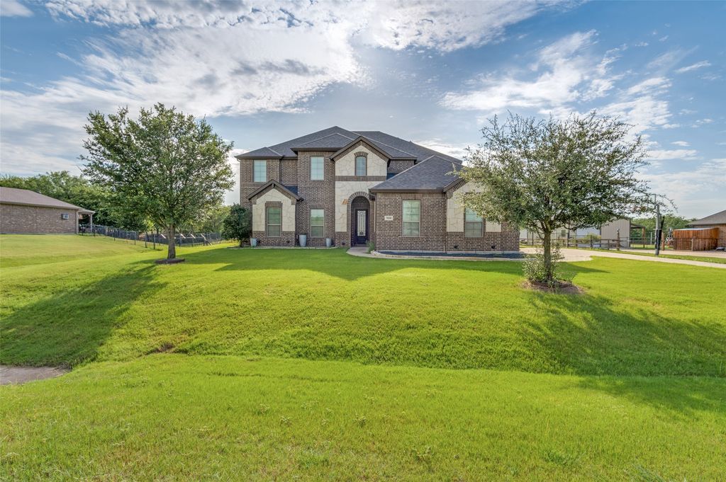 7830 Amanda Lane, Midlothian, TX 76065