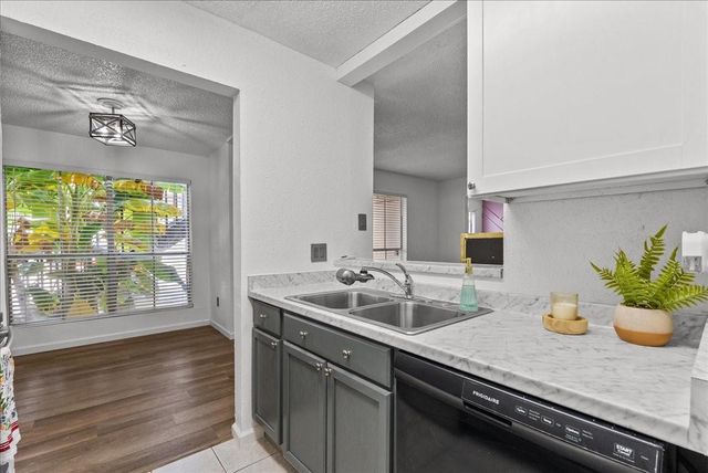 1500 Bay Area 339, Houston, TX 77058