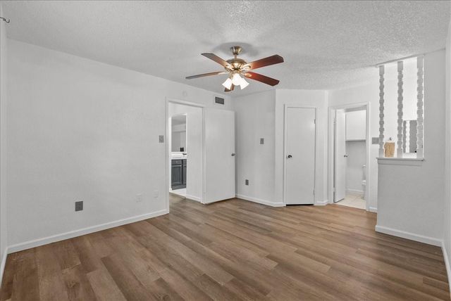 1500 Bay Area 339, Houston, TX 77058