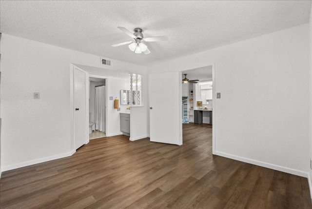 1500 Bay Area 339, Houston, TX 77058